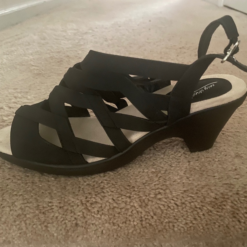 Brand new Strappy sandals Size 10ww